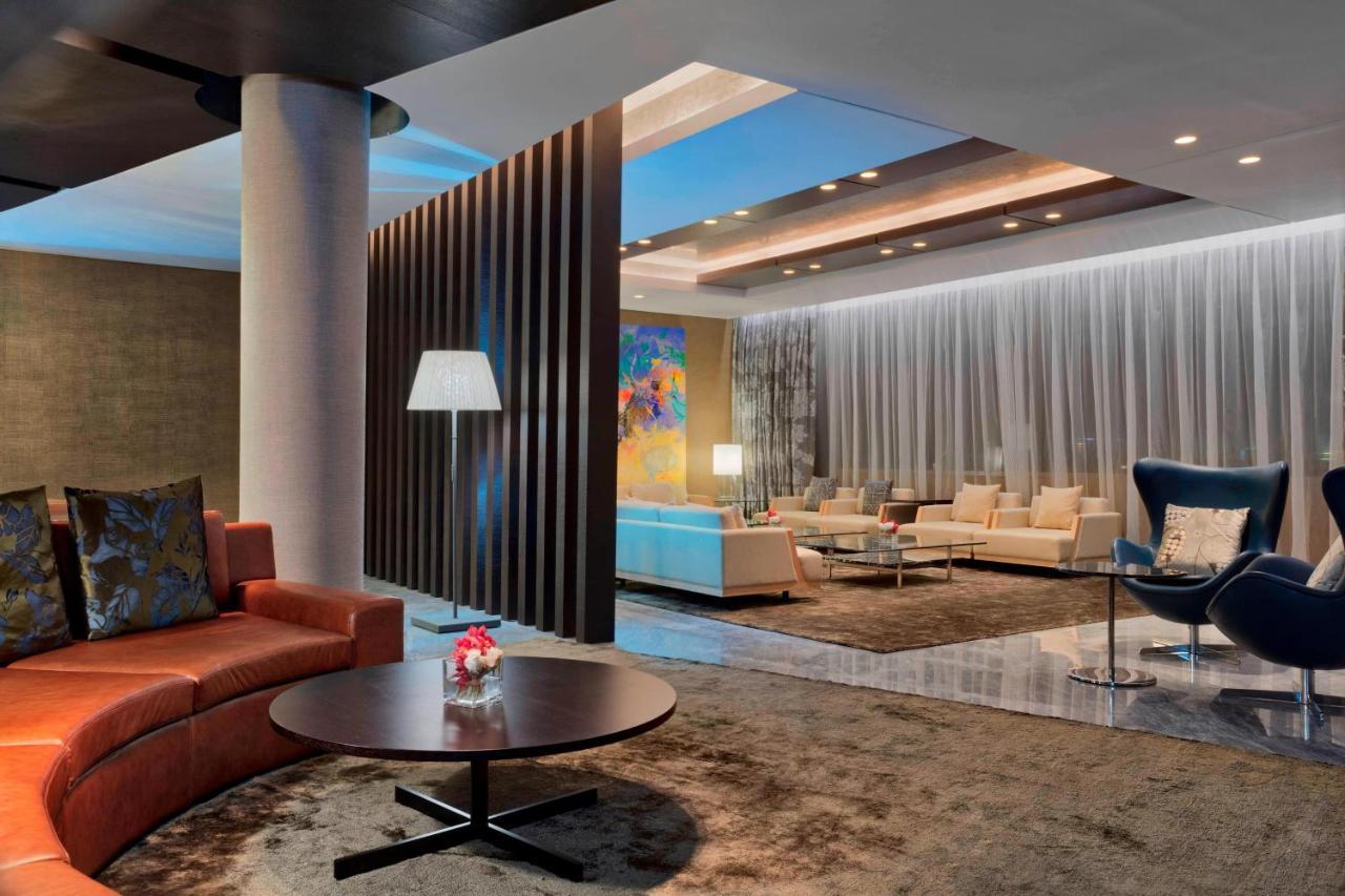 多哈威斯汀酒店 外观 照片 The lounge at the airport